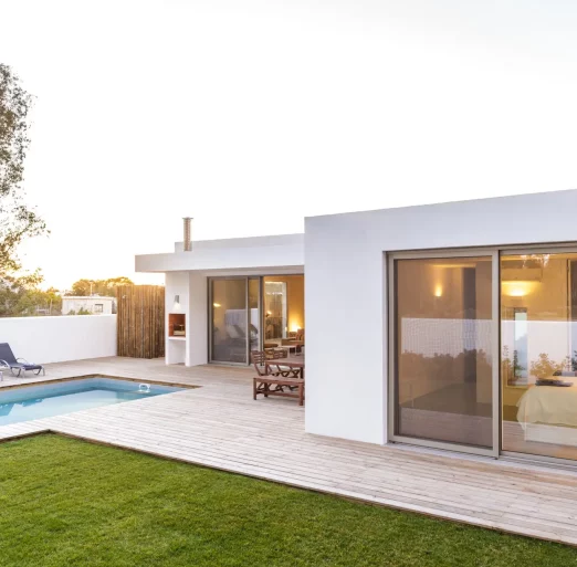 Custom Pools and Spas AC reformas
