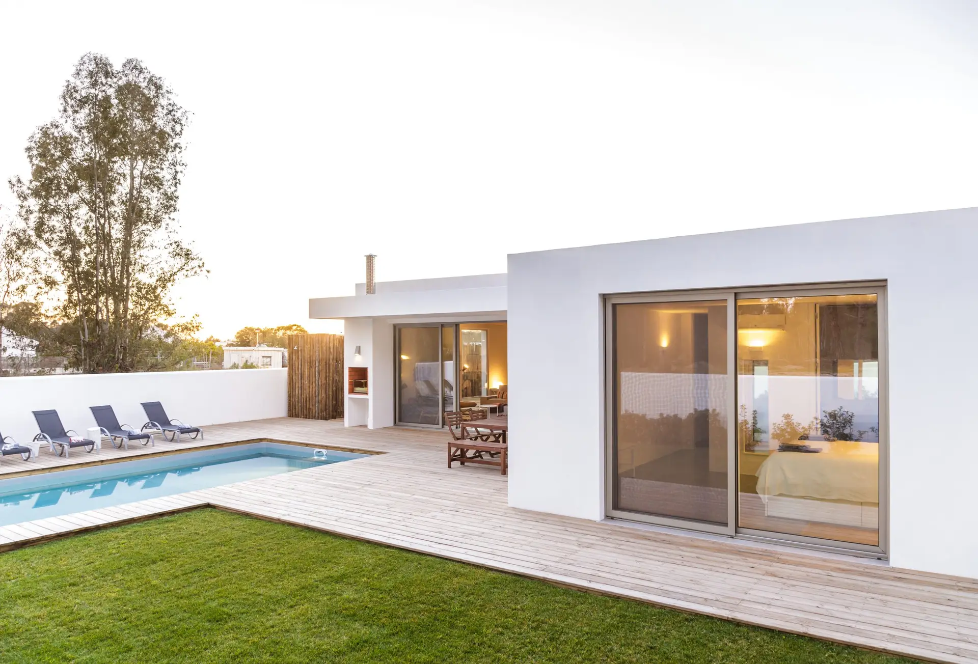 Custom Pools and Spas AC reformas